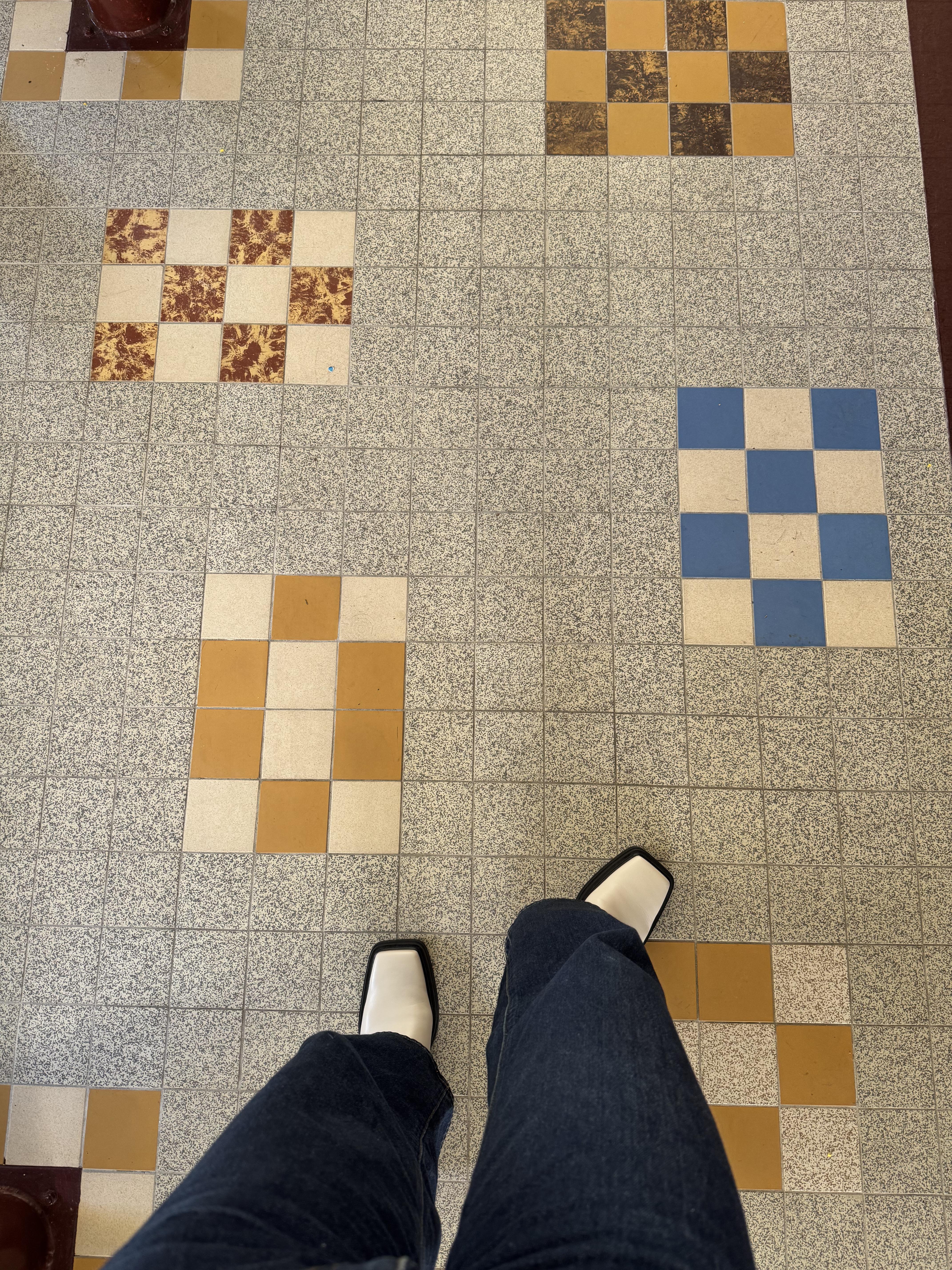 Restaurant floor